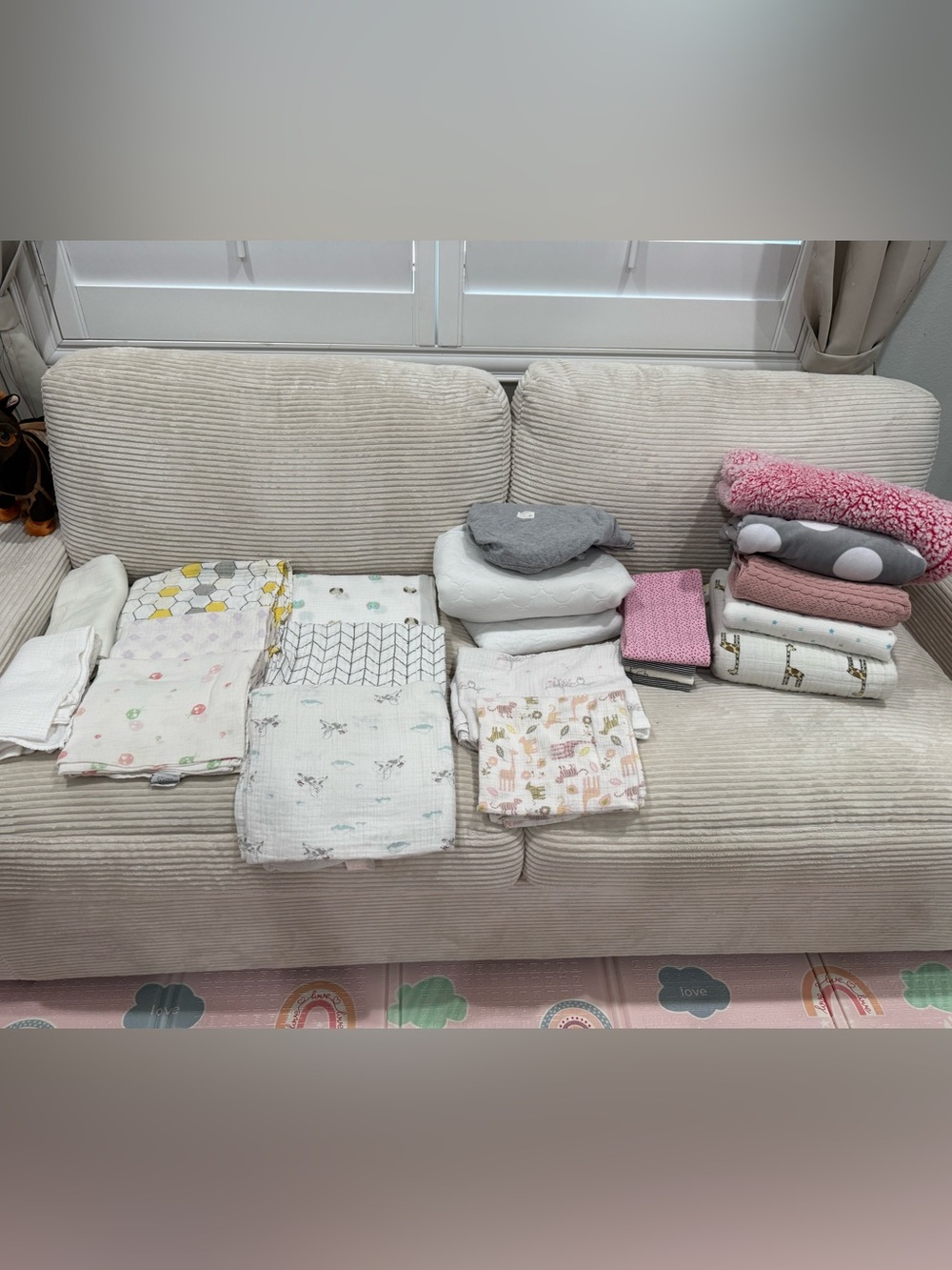 Aden + Anais Muslin Swaddle blankets/crib mattress sheets/ protector Bundle